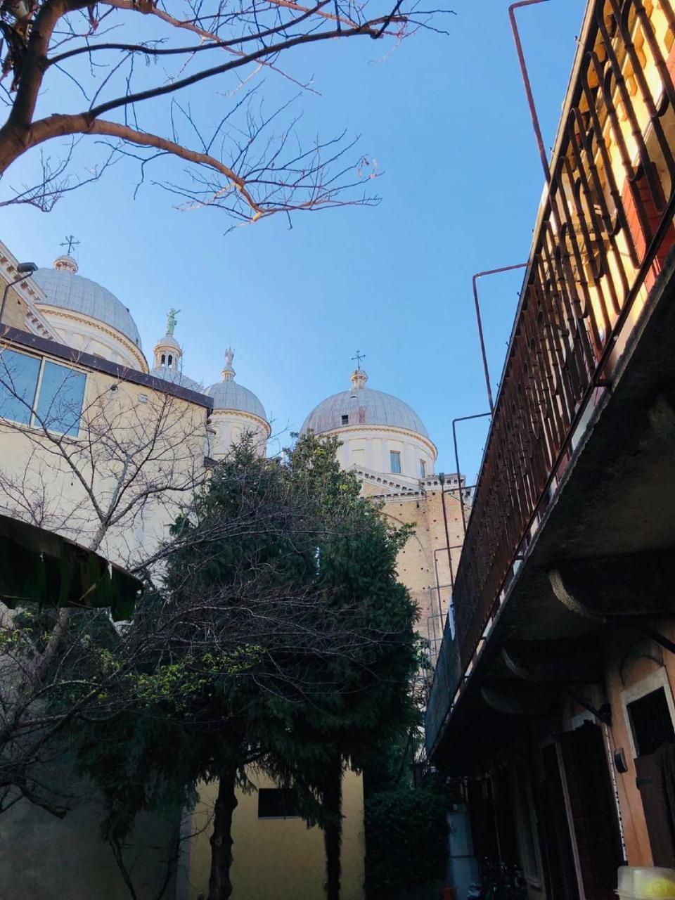 Om Plus Santa Giustina ปาโดวา ภายนอก รูปภาพ
