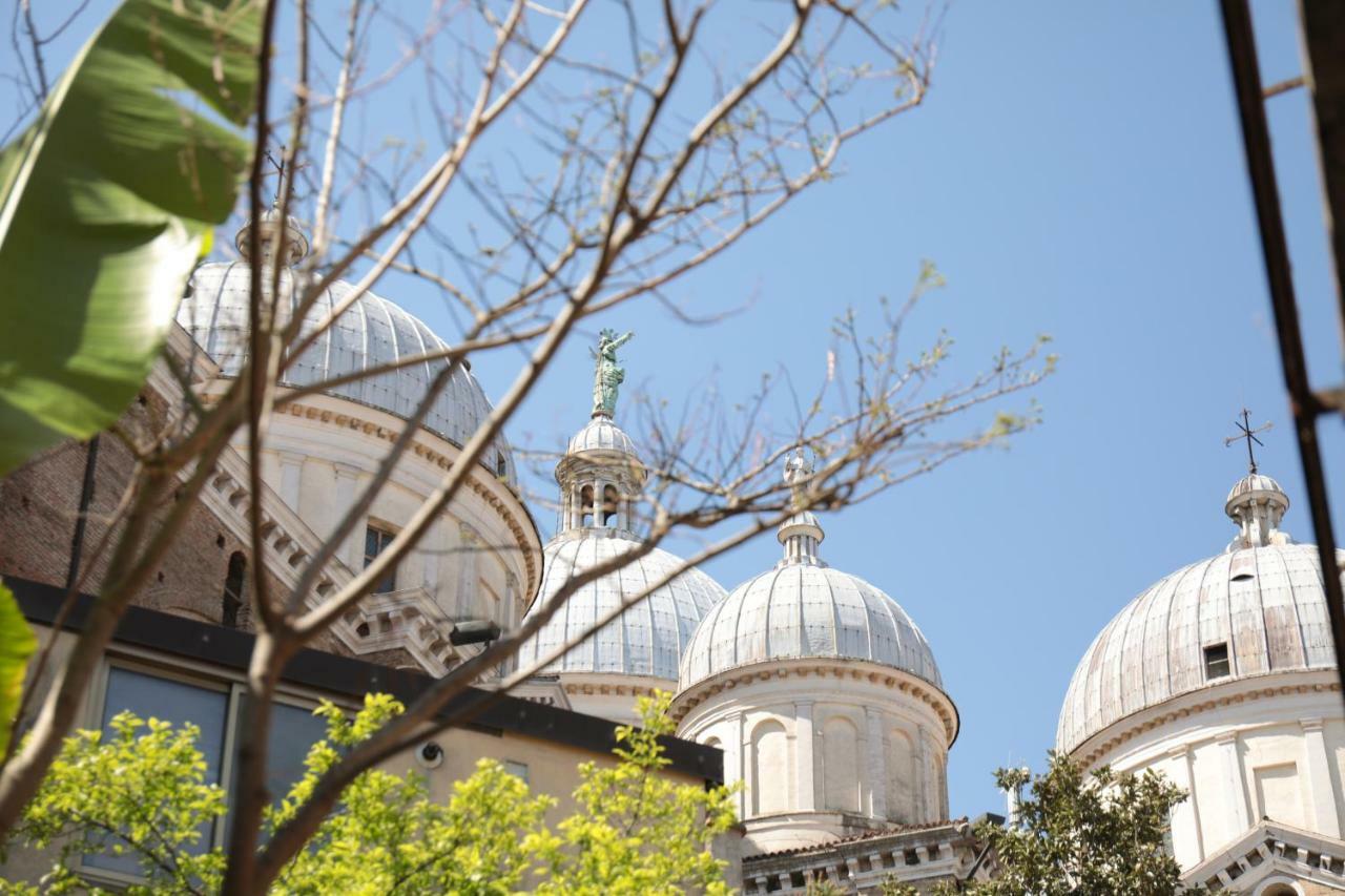 Om Plus Santa Giustina ปาโดวา ภายนอก รูปภาพ