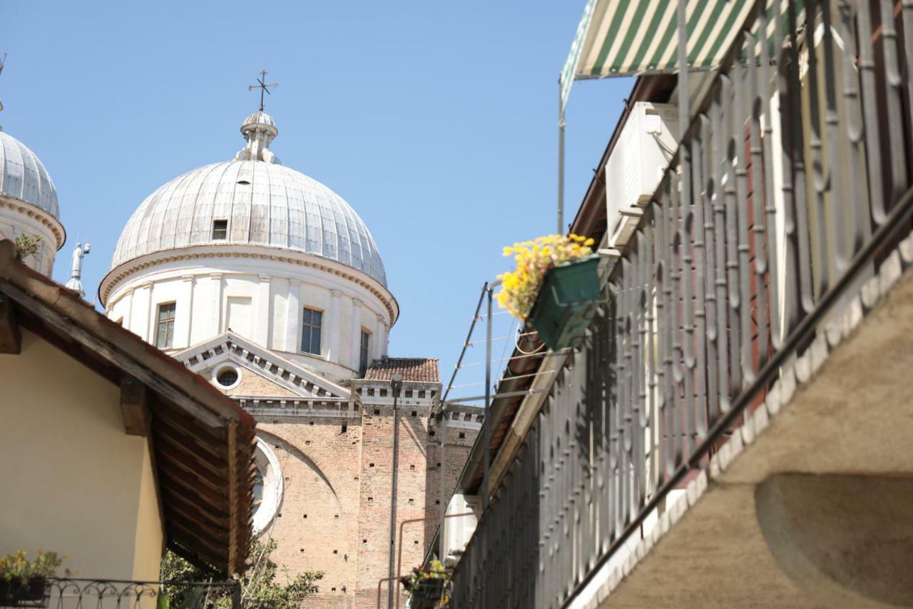 Om Plus Santa Giustina ปาโดวา ภายนอก รูปภาพ